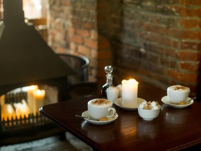 The White Horse Inn 아이 외부 사진