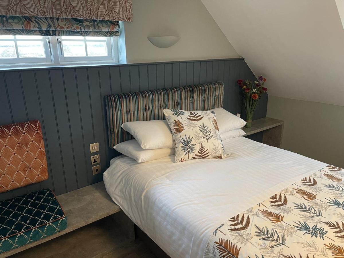 The White Horse Inn 아이 외부 사진